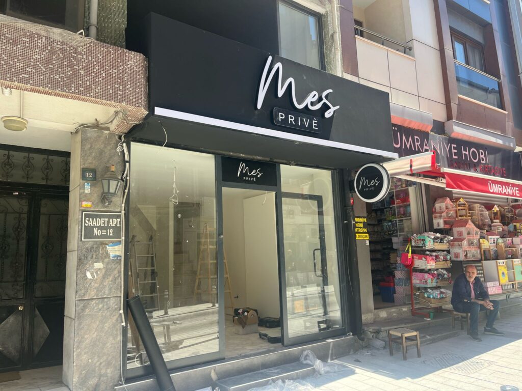 Mes Prive Umraniye Isikli Tebela ve Kutu Harf 3