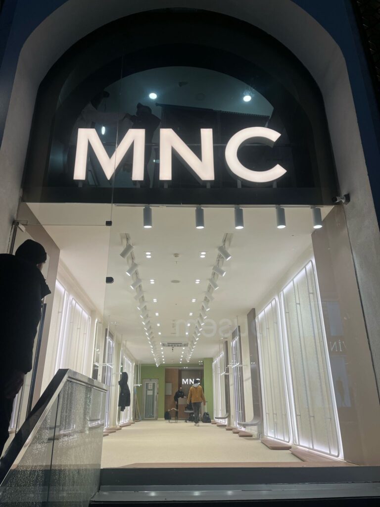 MNC Merter isikli tabela kut harf 8