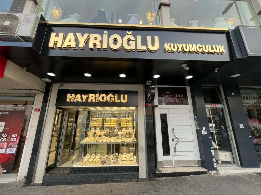 Hayrioğlu Kuyumculuk Gaziosmanpaşa – Kompozit Cephe Kaplama ve Kutu Harf Projesi
