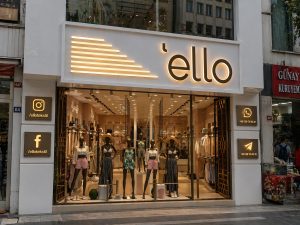 Ello butik kadin giyim tabela ornegi