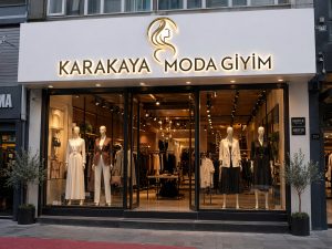 Karakaya moda giyim tabela