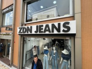 ZDN Jeans Merter Kotçu Tabela Örneği